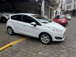 FORD - FIESTA - 2015/2015 - Branca - Sob Consulta