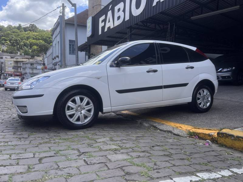 FORD - FOCUS - 2008/2008 - Branca - Sob Consulta
