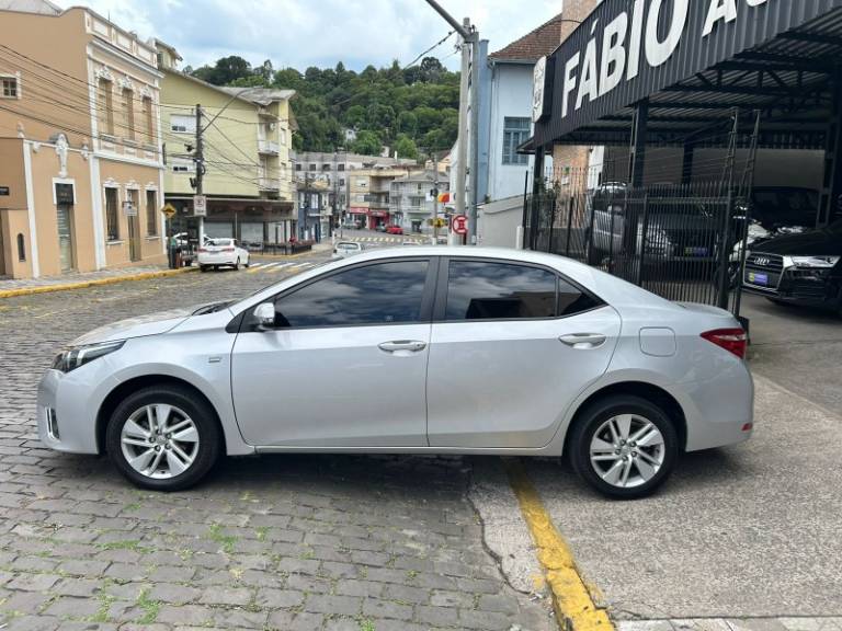 TOYOTA - COROLLA - 2015/2015 - Prata - Sob Consulta