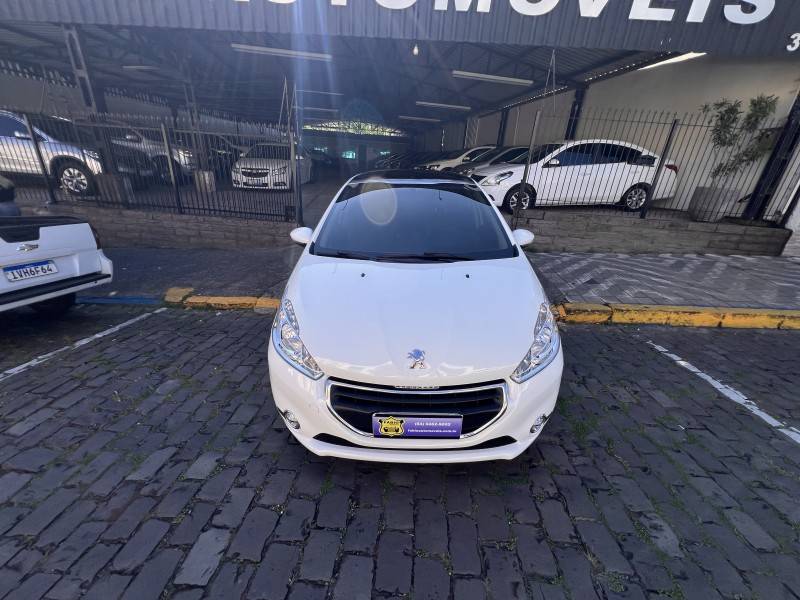 PEUGEOT - 208 - 2013/2014 - Branca - Sob Consulta