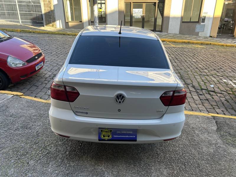 VOLKSWAGEN - VOYAGE - 2021/2021 - Branca - Sob Consulta