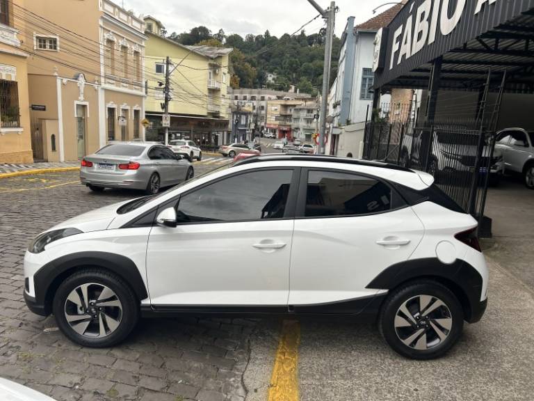 HYUNDAI - HB20X - 2022/2022 - Branca - Sob Consulta