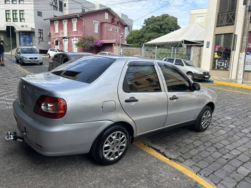 FIAT - SIENA - 2012/2012 - Prata - Sob Consulta