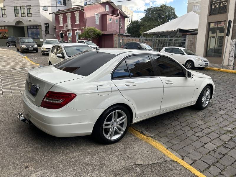 MERCEDES-BENZ - C 180 - 2012/2012 - Branca - Sob Consulta