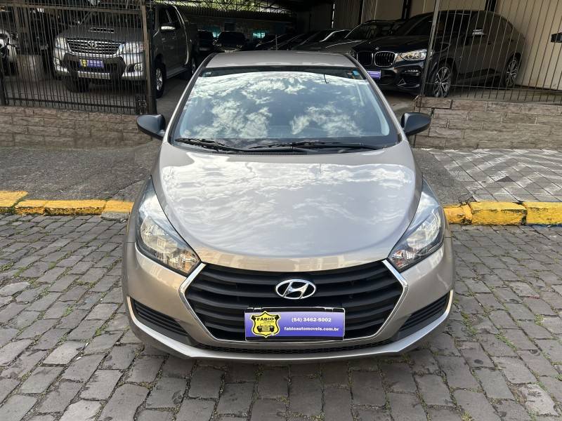 HYUNDAI - HB20 - 2016/2017 - Prata - Sob Consulta