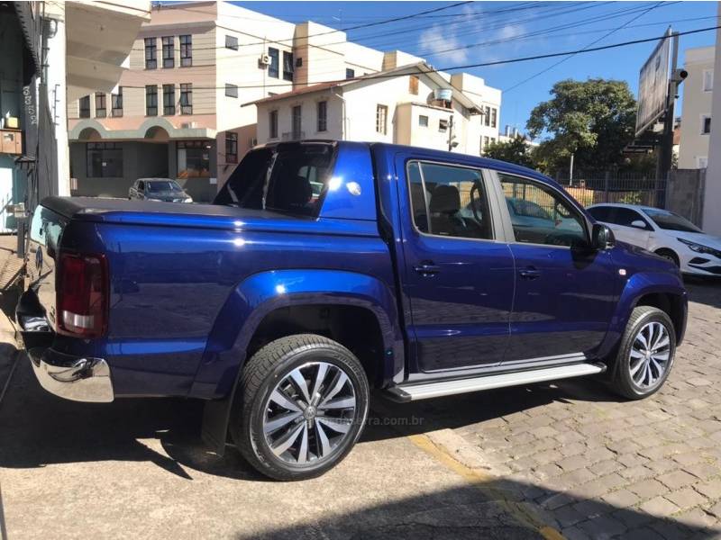 VOLKSWAGEN - AMAROK - 2023/2024 - Azul - Sob Consulta