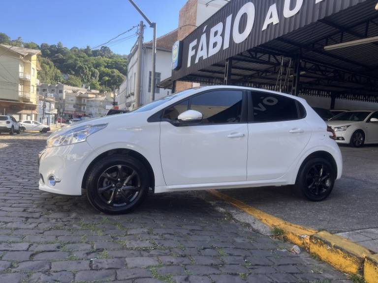 PEUGEOT - 208 - 2013/2014 - Branca - Sob Consulta