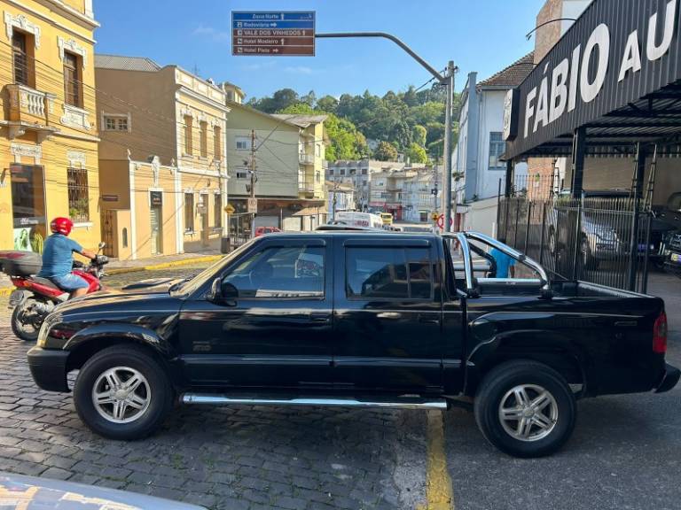 CHEVROLET - S10 - 2005/2005 - Preta - Sob Consulta