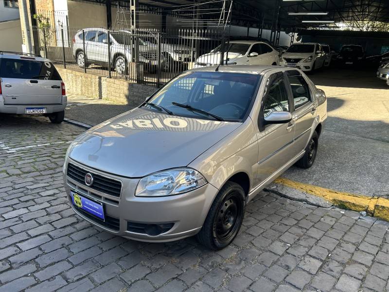 FIAT - SIENA - 2010/2010 - Prata - Sob Consulta
