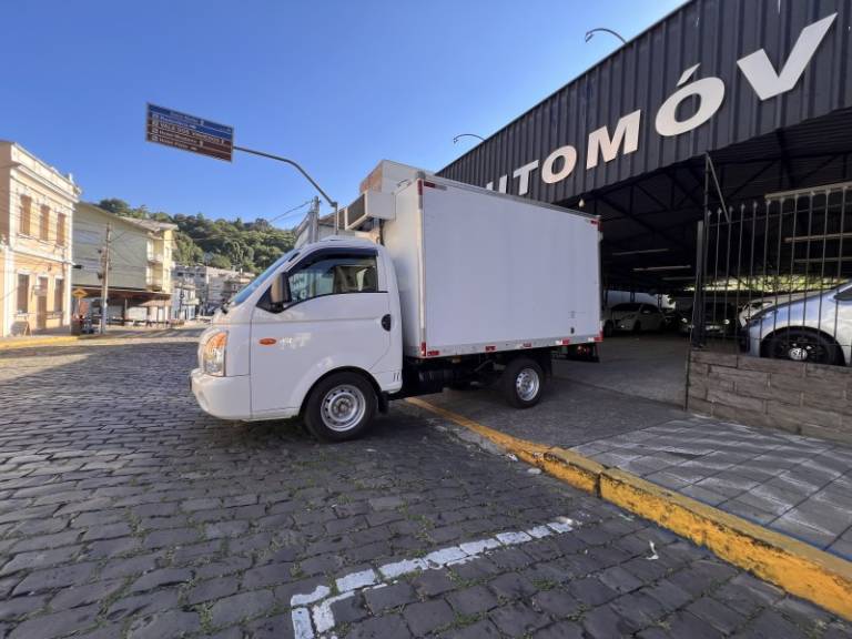 HYUNDAI - HR - 2011/2012 - Branca - Sob Consulta