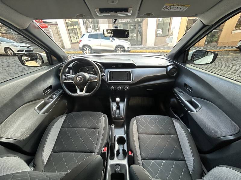 NISSAN - KICKS - 2020/2020 - Branca - Sob Consulta