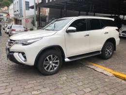 TOYOTA - HILUX SW4 - 2020/2020 - Branca - Sob Consulta