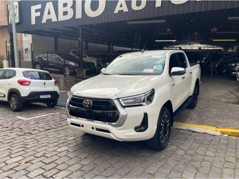 TOYOTA - HILUX - 2025/2025 - Branca - Sob Consulta