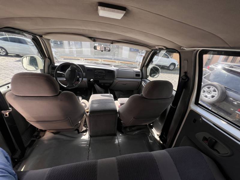 FORD - F-250 - 2000/2000 - Branca - Sob Consulta