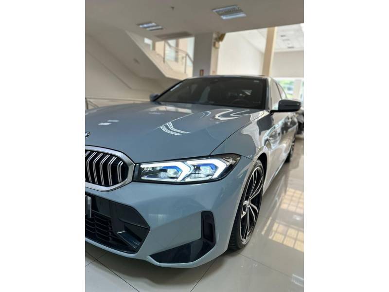 BMW - 320I - 2023/2024 - Cinza - R$ 329.000,00