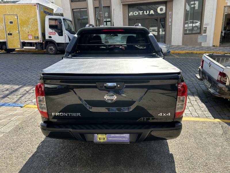 NISSAN - FRONTIER - 2020/2021 - Preta - Sob Consulta