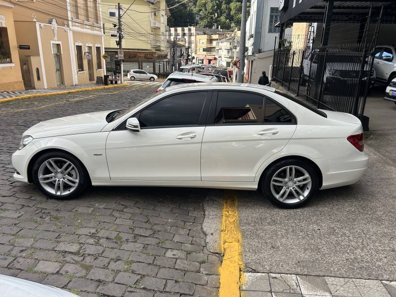 MERCEDES-BENZ - C 180 - 2012/2012 - Branca - Sob Consulta