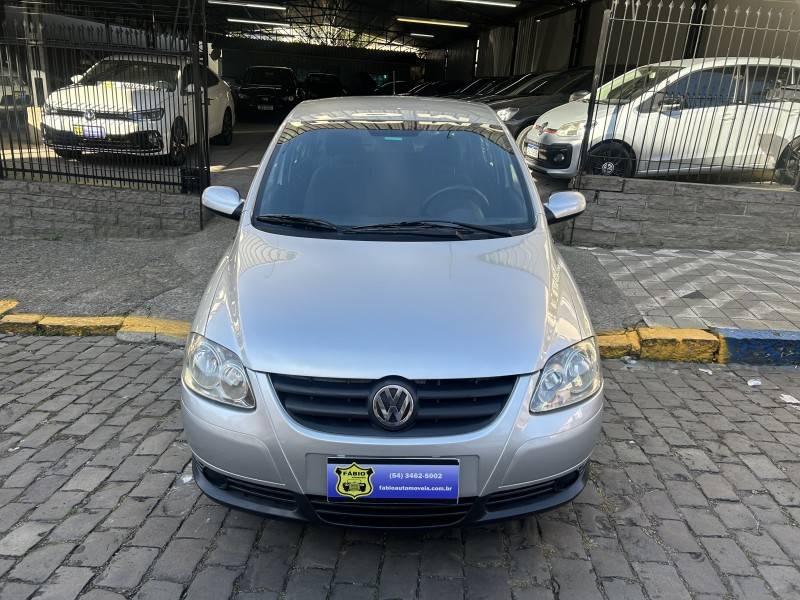 VOLKSWAGEN - FOX - 2009/2009 - Prata - Sob Consulta