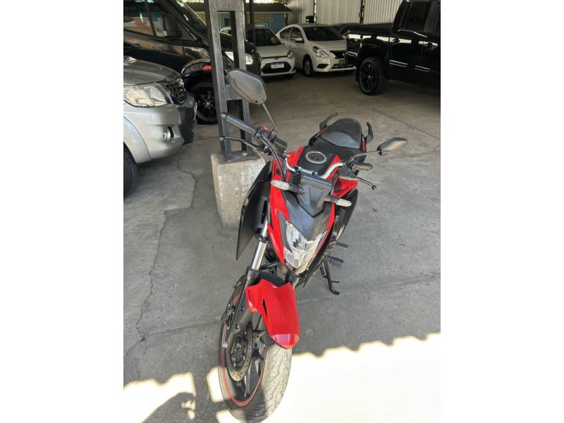 HONDA - CB 300F TWISTER - 2024/2024 - Vermelha - Sob Consulta