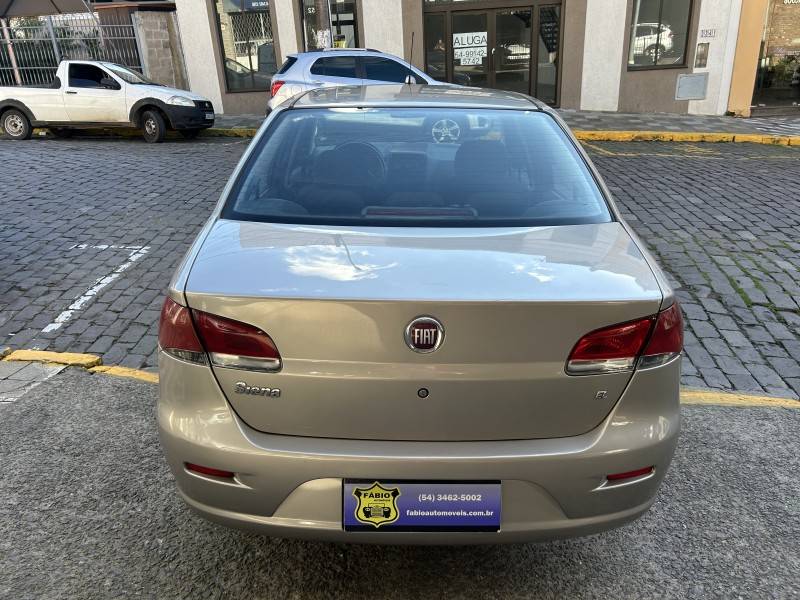 FIAT - SIENA - 2010/2010 - Prata - Sob Consulta