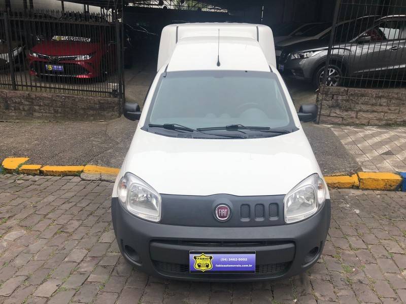 FIAT - FIORINO - 2017/2017 - Branca - R$ 61.000,00