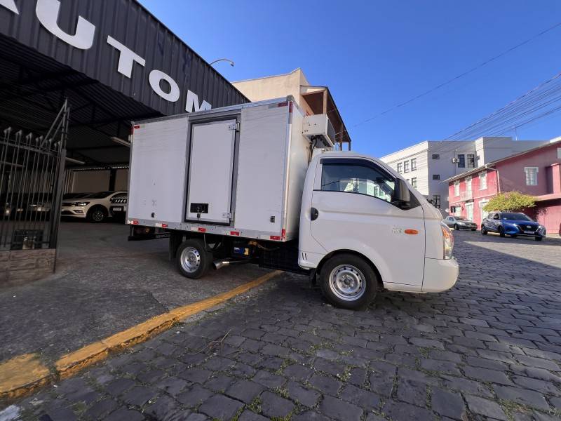 HYUNDAI - HR - 2011/2012 - Branca - Sob Consulta