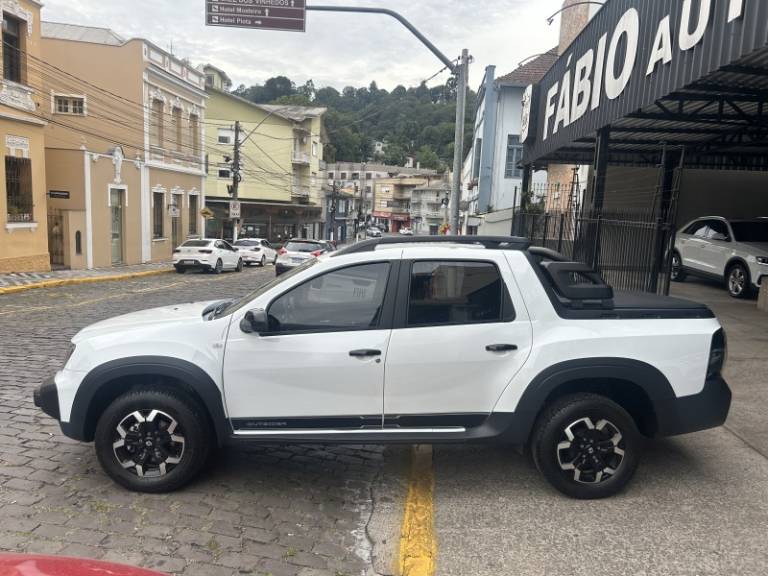 RENAULT - DUSTER OROCH - 2024/2025 - Branca - Sob Consulta