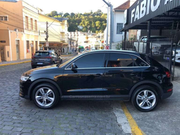 AUDI - Q3 - 2018/2018 - Preta - Sob Consulta