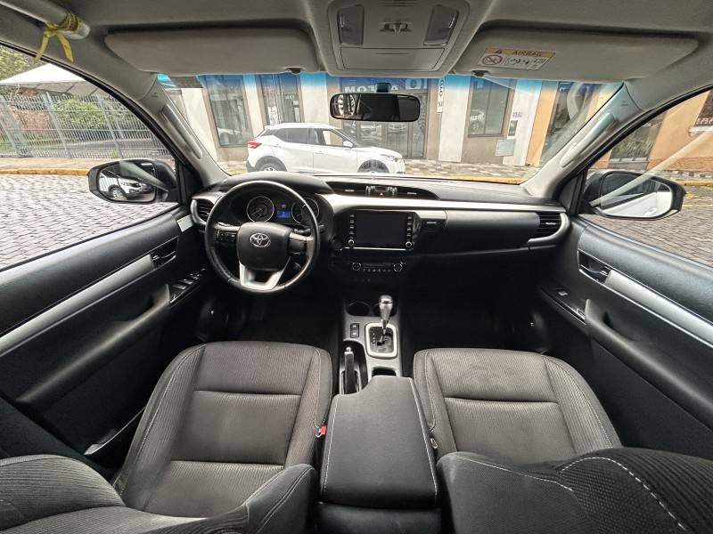TOYOTA - HILUX - 2020/2020 - Branca - Sob Consulta