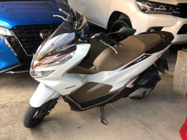 HONDA - PCX - 2021/2021 - Branca - R$ 18.000,00