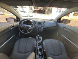 HYUNDAI - HB20 - 2016/2017 - Prata - Sob Consulta