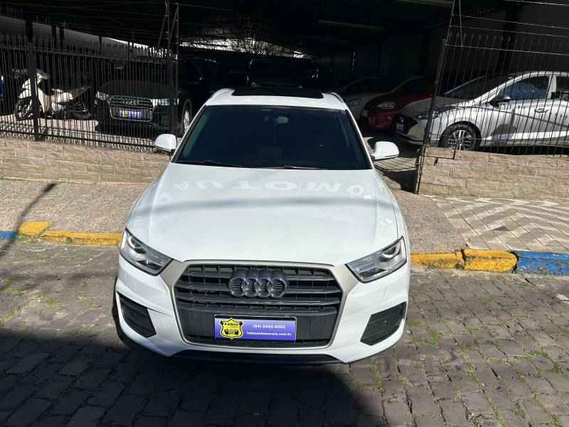 AUDI - Q3 - 2015/2016 - Branca - Sob Consulta