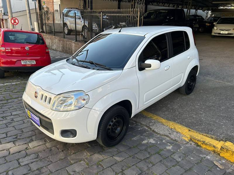 FIAT - UNO - 2015/2015 - Branca - Sob Consulta