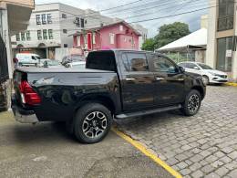 TOYOTA - HILUX - 2022/2022 - Preta - Sob Consulta