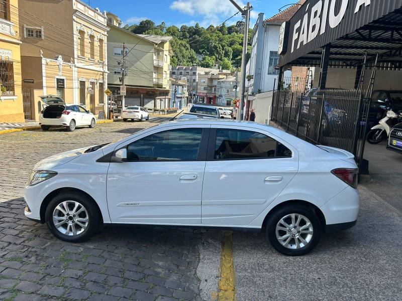 CHEVROLET - PRISMA - 2014/2015 - Branca - Sob Consulta