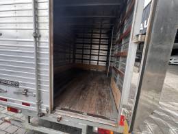 RENAULT - MASTER - 2006/2007 - Branca - R$ 85.000,00