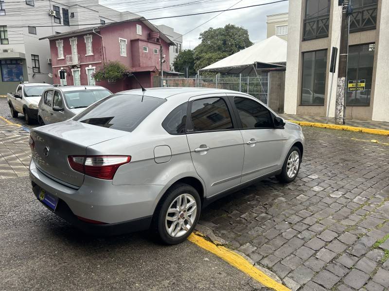 FIAT - GRAND SIENA - 2014/2014 - Prata - Sob Consulta