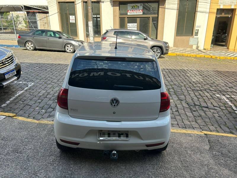 VOLKSWAGEN - FOX - 2011/2011 - Branca - Sob Consulta