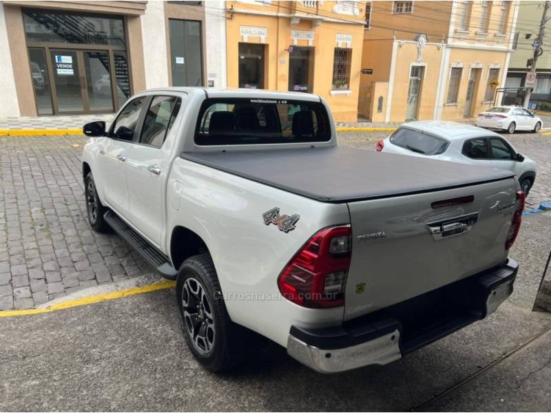 TOYOTA - HILUX - 2025/2025 - Branca - Sob Consulta