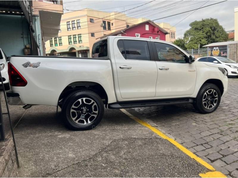 TOYOTA - HILUX - 2025/2025 - Branca - Sob Consulta