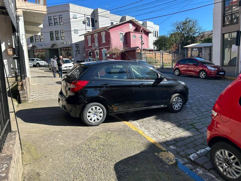 FORD - KA - 2020/2020 - Preta - Sob Consulta