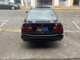 VOLKSWAGEN - SANTANA - 2004/2004 - Preta - Sob Consulta