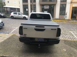 TOYOTA - HILUX - 2020/2020 - Branca - Sob Consulta