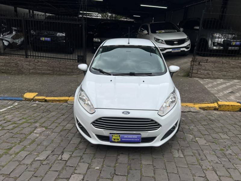 FORD - FIESTA - 2015/2015 - Branca - Sob Consulta