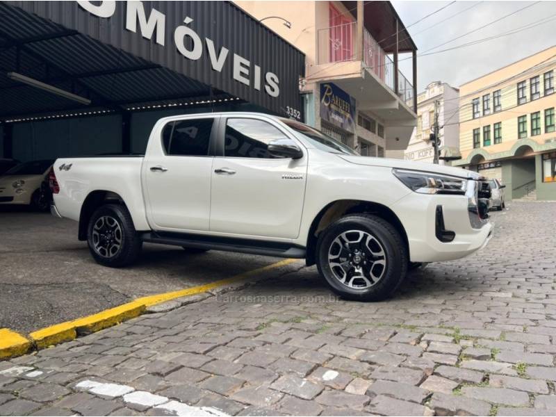 TOYOTA - HILUX - 2024/2024 - Branca - Sob Consulta