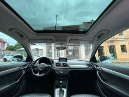 AUDI - Q3 - 2015/2016 - Branca - Sob Consulta