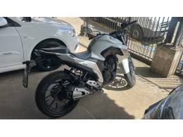 YAMAHA - FAZER - 2018/2019 - Branca - Sob Consulta