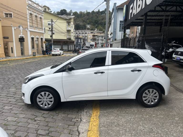 HYUNDAI - HB20 - 2019/2019 - Branca - Sob Consulta