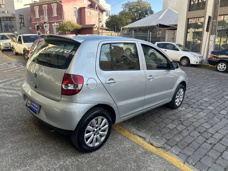 VOLKSWAGEN - FOX - 2009/2009 - Prata - Sob Consulta