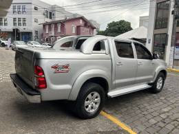 TOYOTA - HILUX - 2012/2013 - Prata - Sob Consulta